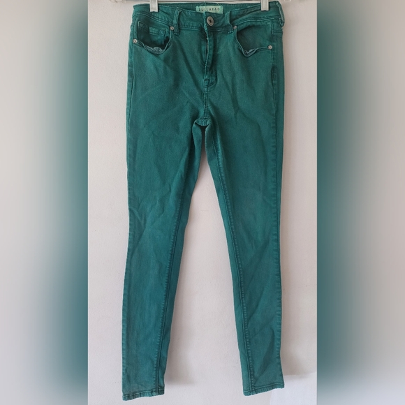 Green Bullhead Denim co Skinny High Rise Jeans! Size 5 on tag - Picture 4 of 4